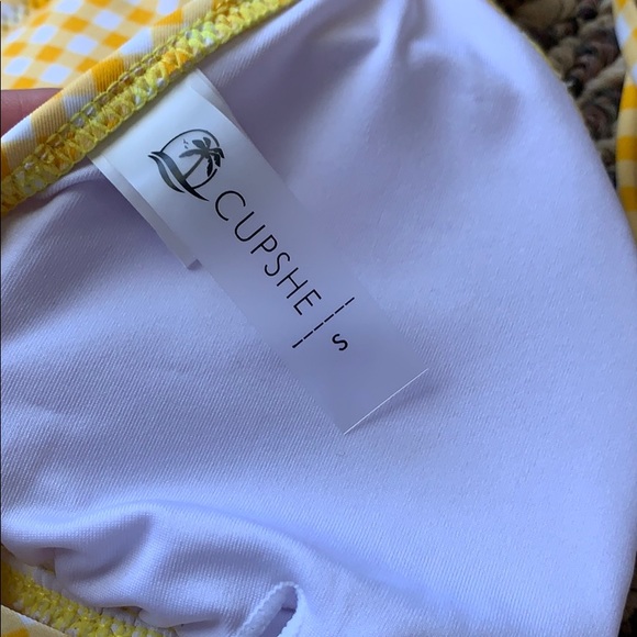 Cupshe bikini - Picture 3 of 3